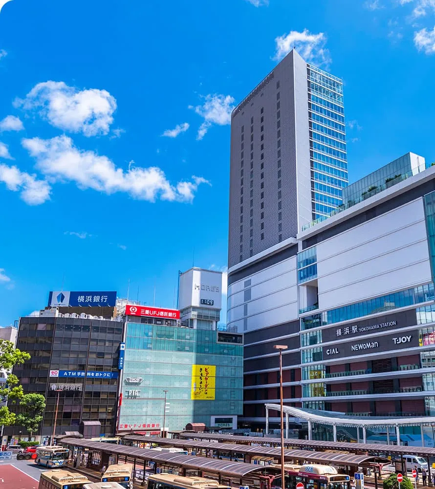 横浜駅西口に3医院展開。平日20時まで診療しているので急患にも対応可能